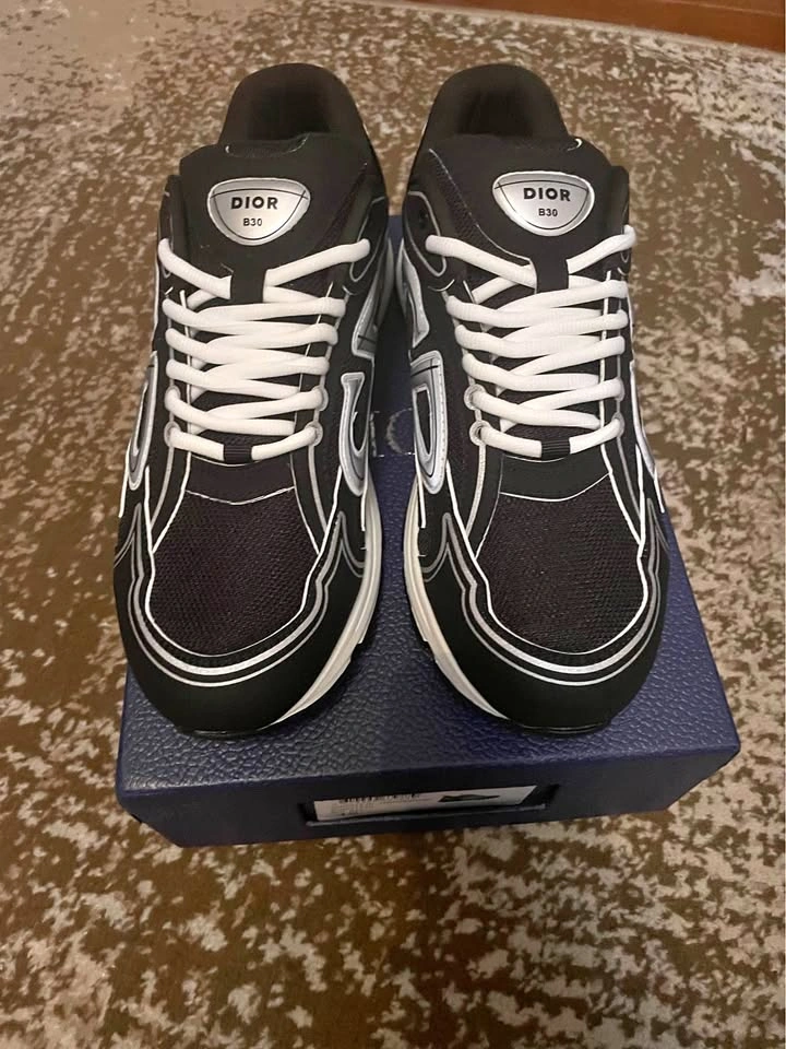 Black And White B30 Size 8,10 ($140)