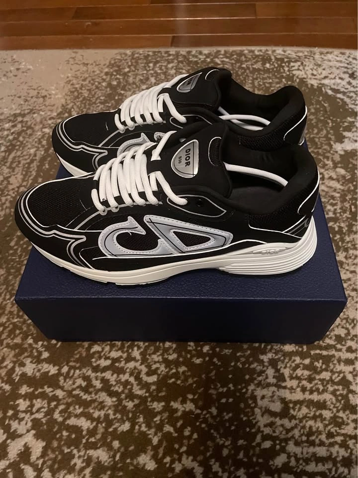 Black And White B30 Size 8,10 ($140) - photo 2