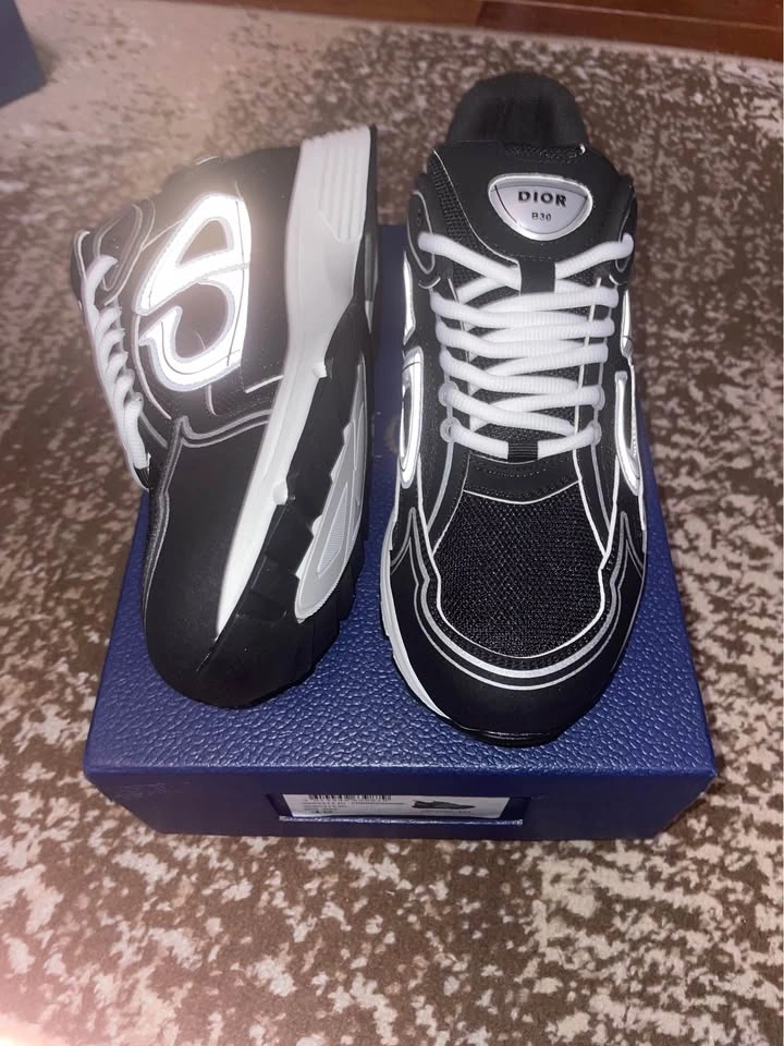 Black And White B30 Size 8,10 ($140) - photo 5