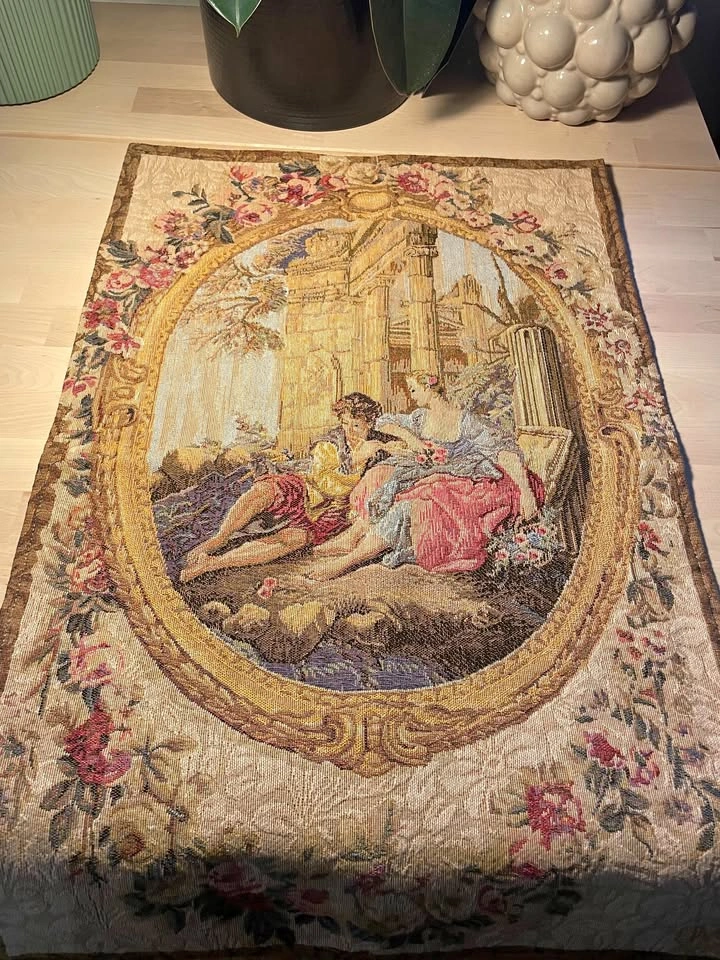 GOBLYS Gobelin French Tapestry Wall Hanging - Romantic Scene