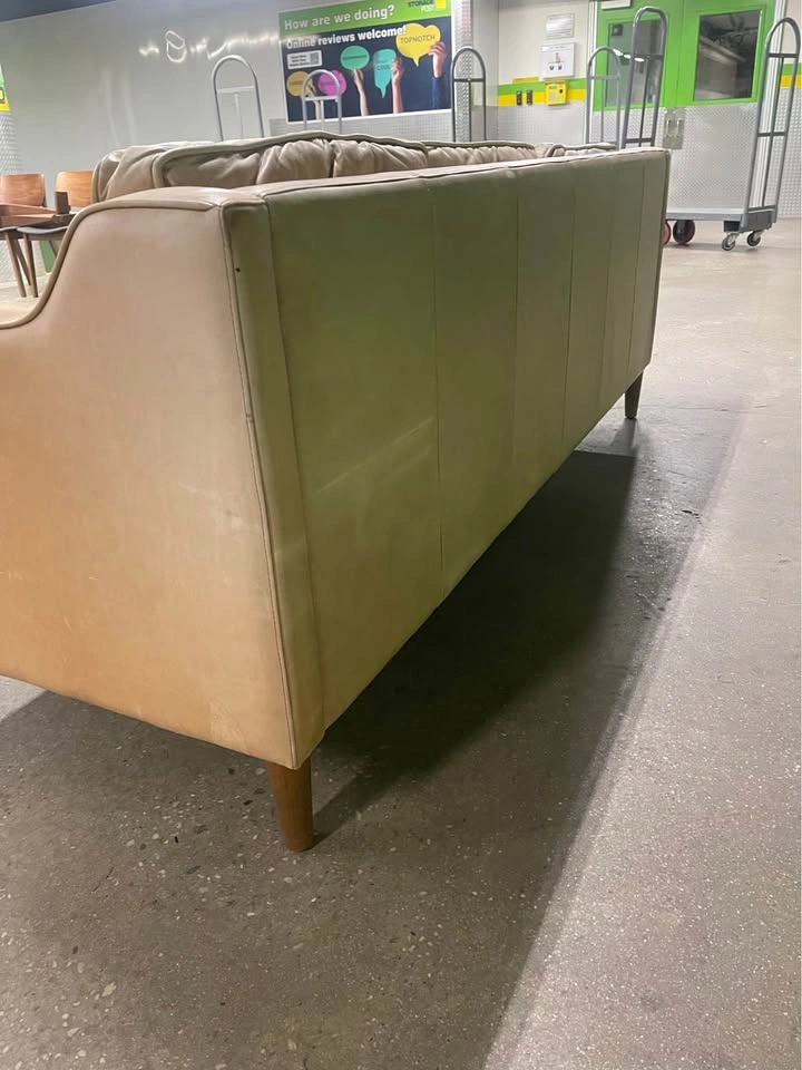 West Elm Hamilton Leather Sofa – 91” | Free Delivery - photo 4