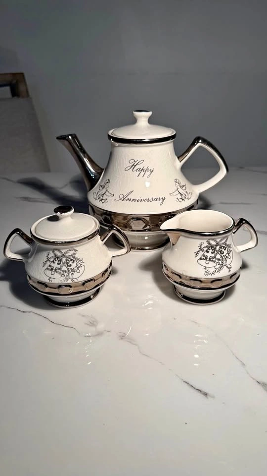 Vintage Gibsons Staffordshire Wedding Anniversary Set