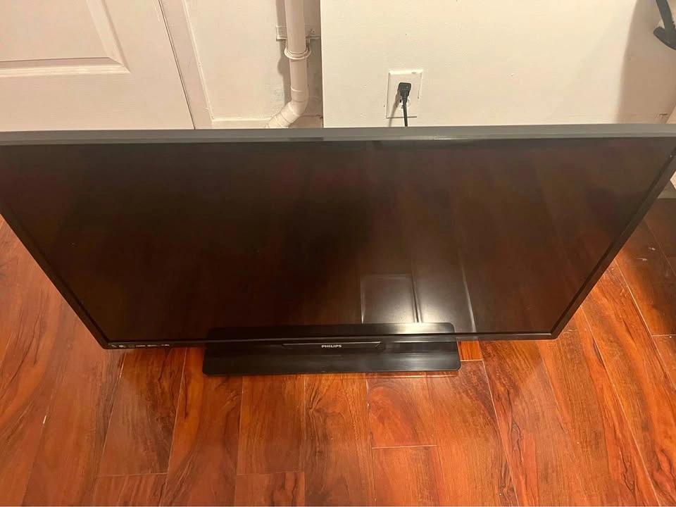 40 inch Phillips Smart TV