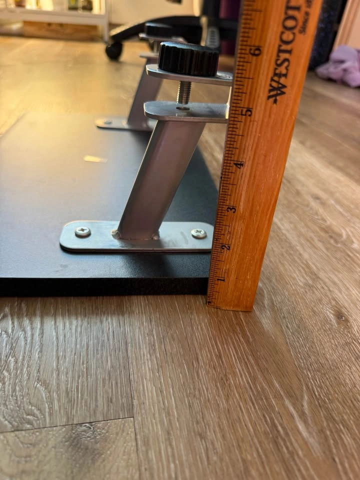 Monitor riser (if it’s listed, it’s available) - photo 3