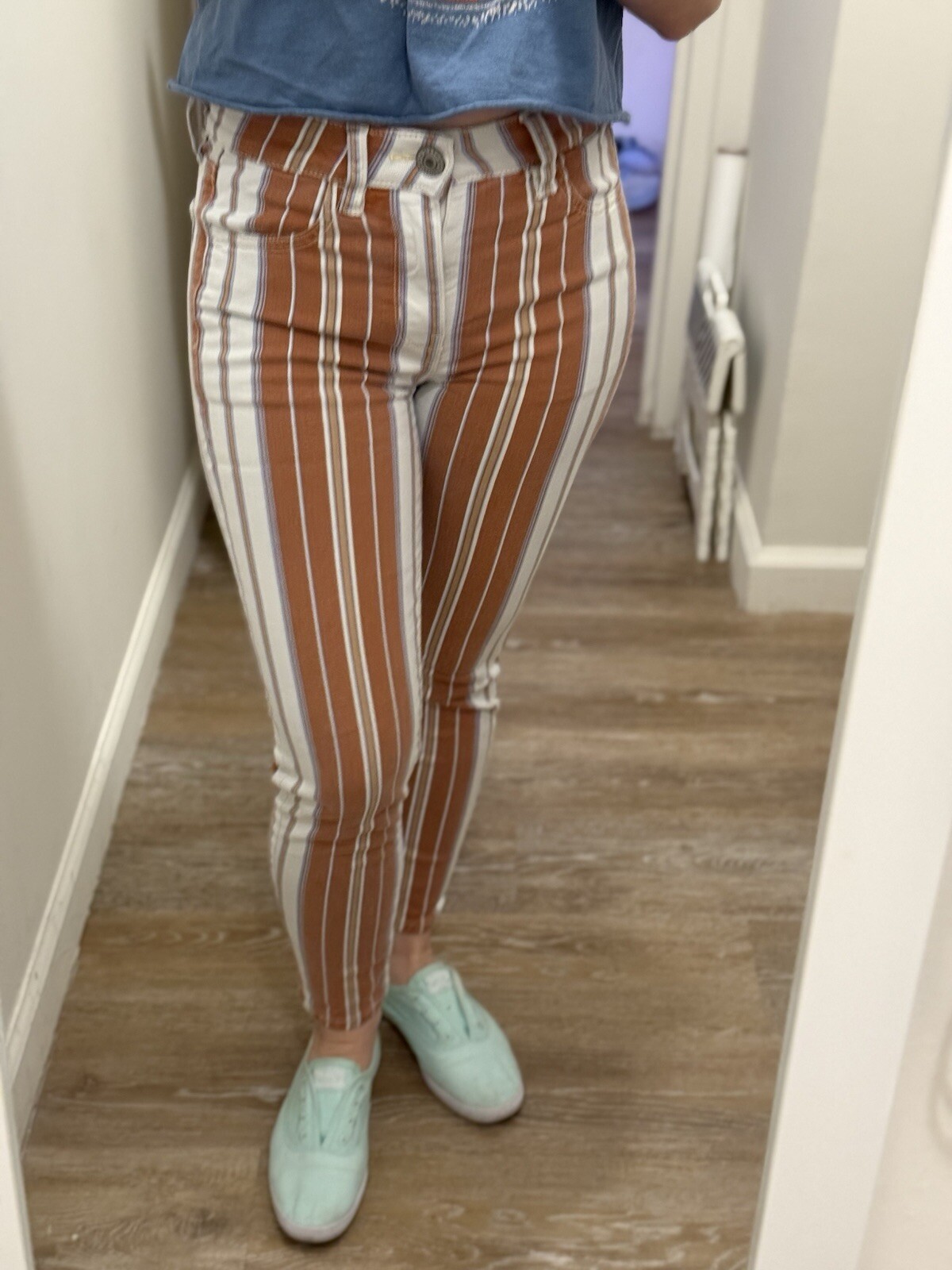 AEO Vintage Women's Striped Stretch Jean Pants, Size 0 Short