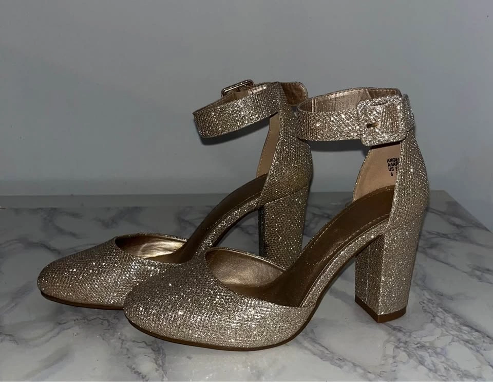 Gold Sparkly Heels - photo 2