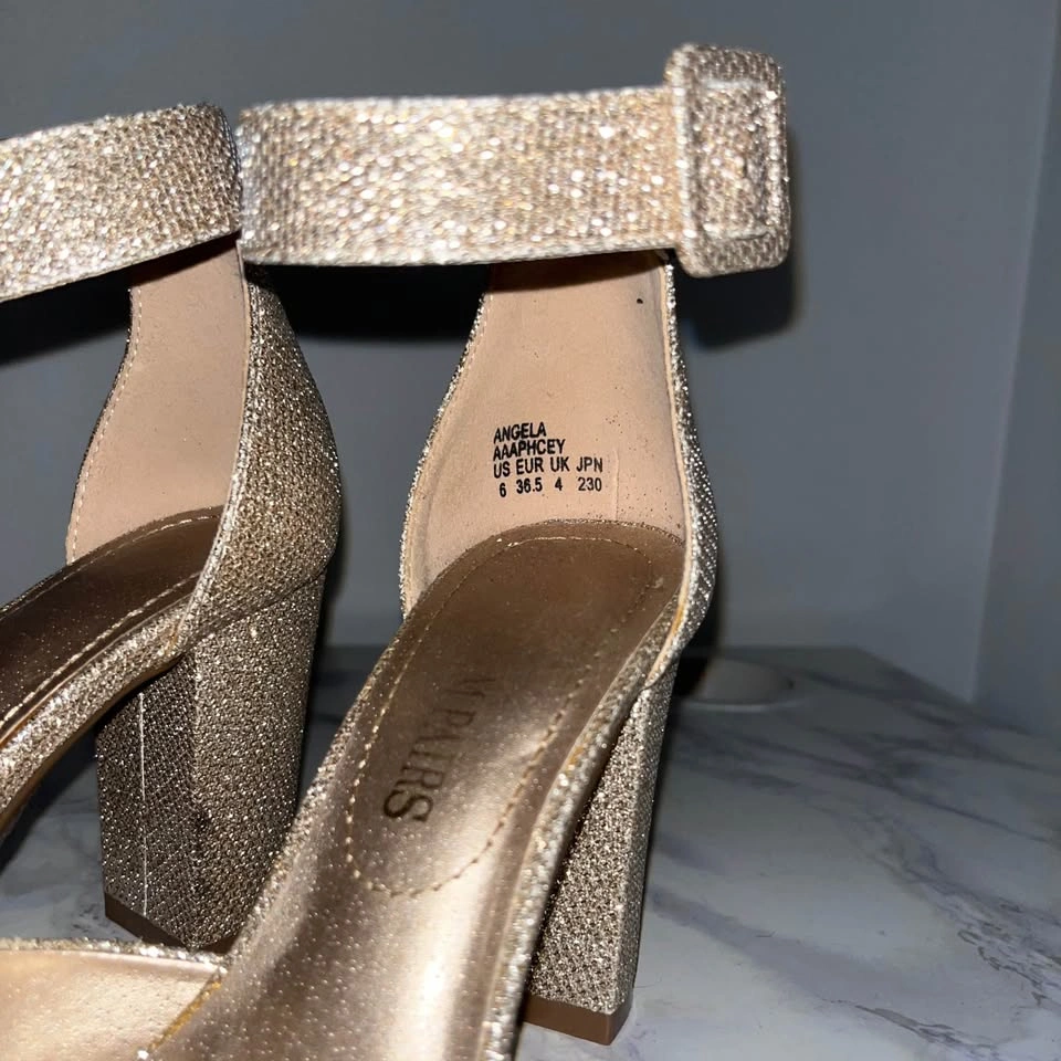 Gold Sparkly Heels - photo 4