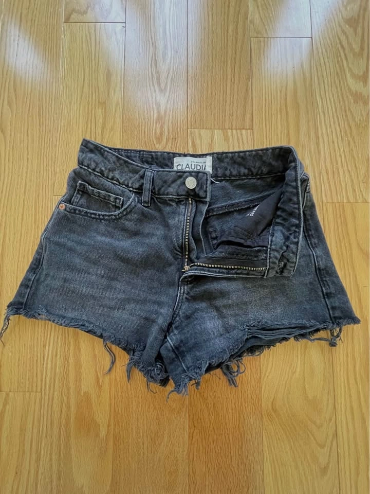Dynamite Denim Claudia Black Shorts Size 0/25 - photo 3