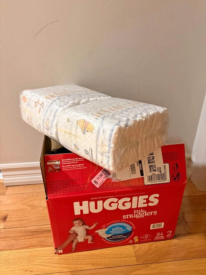 Huggies Little Snugglers Diapers - Size 2 - 56 Count