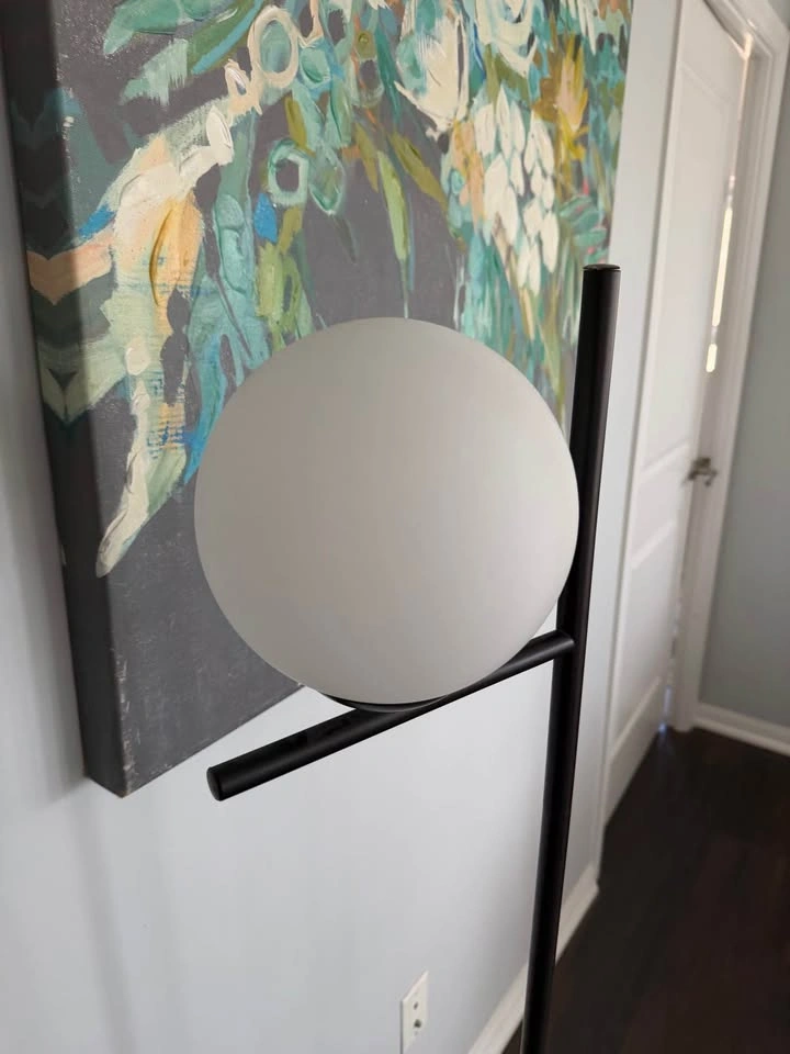 Pair of modern floor lamps - photo 2
