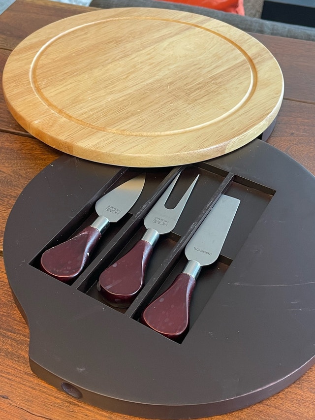 Round cheese board, diameter: 29cm