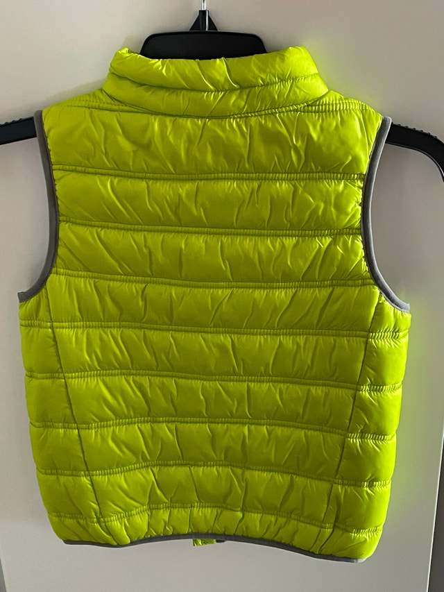 Eddy Bauer Light Puffy Vest - Size 8Y - photo 3