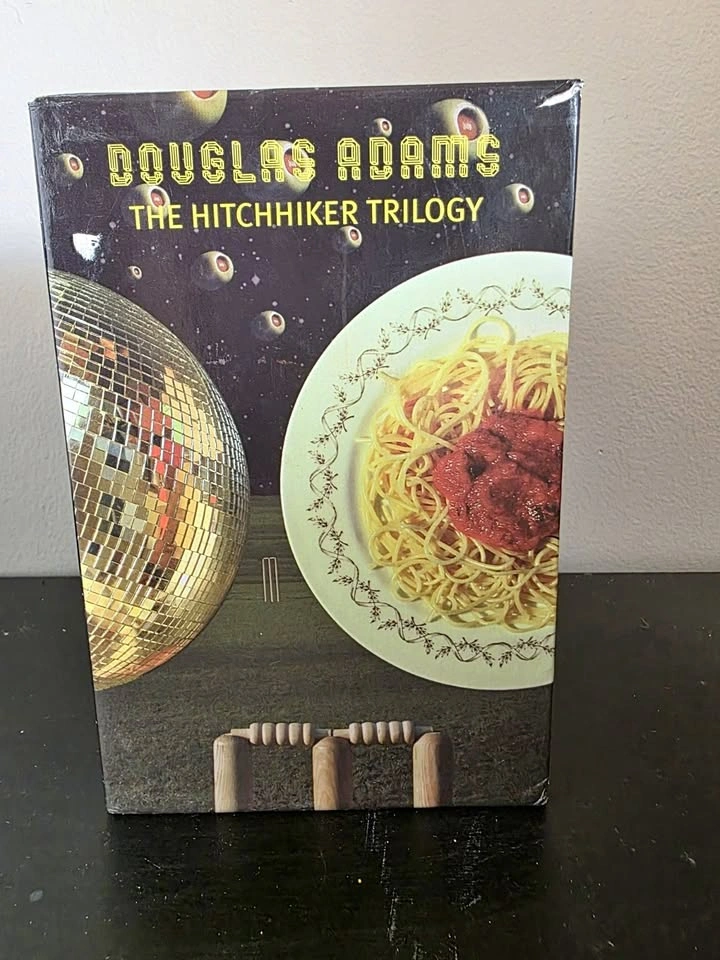 Douglas Adams Hitchhiker's Guide 5 Book Box Set PB