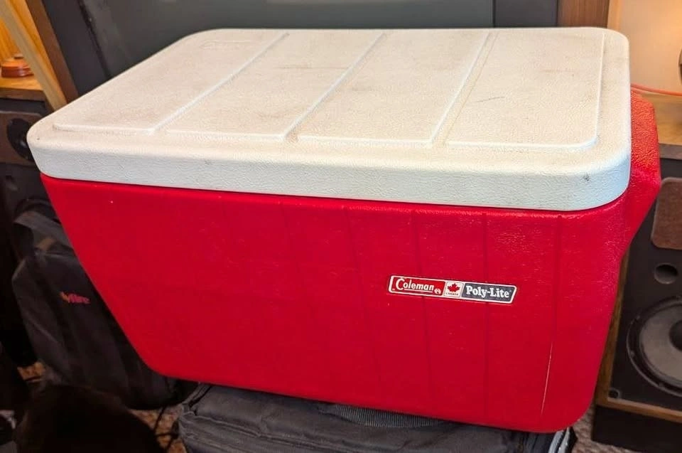 Vintage Coleman Poly-Lite Cooler