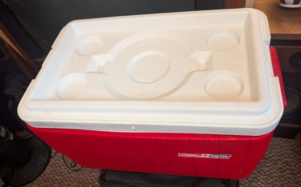 Vintage Coleman Poly-Lite Cooler - photo 2