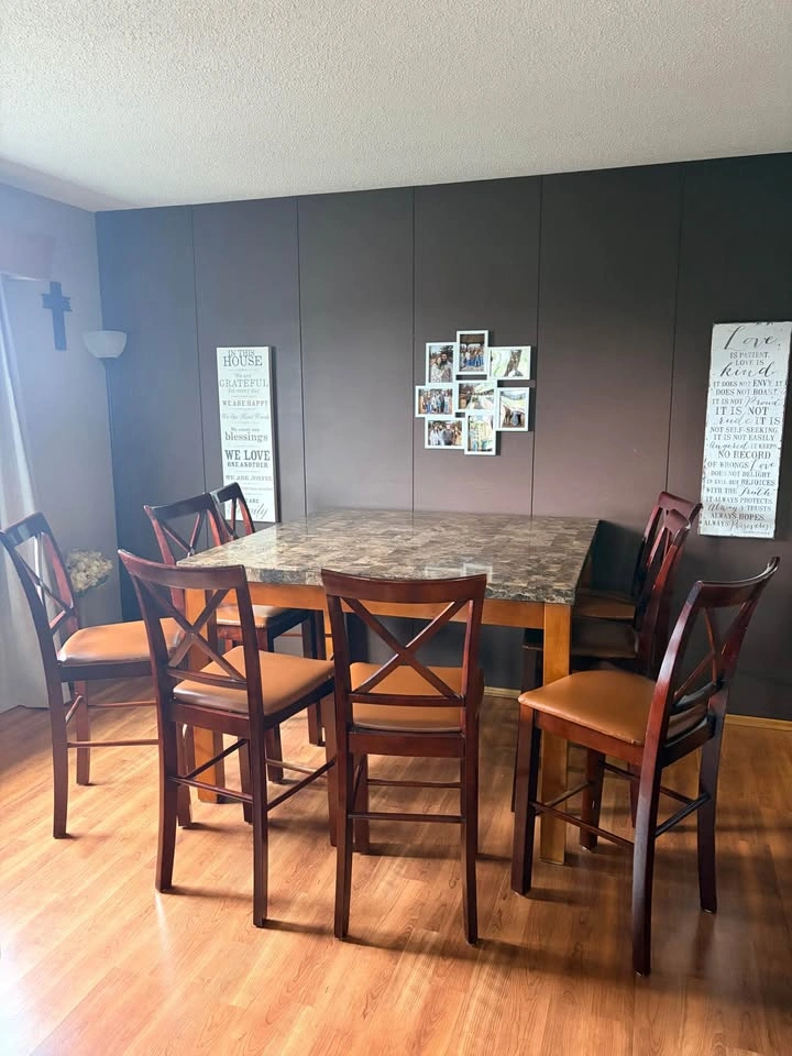 Marble Top Dining Table with 8 Chairs - photo 2