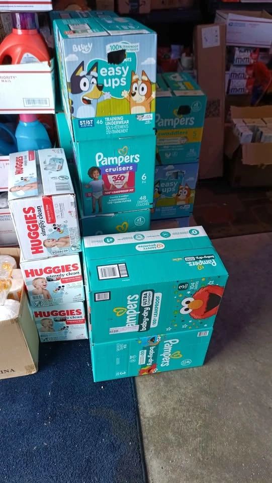 Pampers diapers $22 a box!! - photo 3