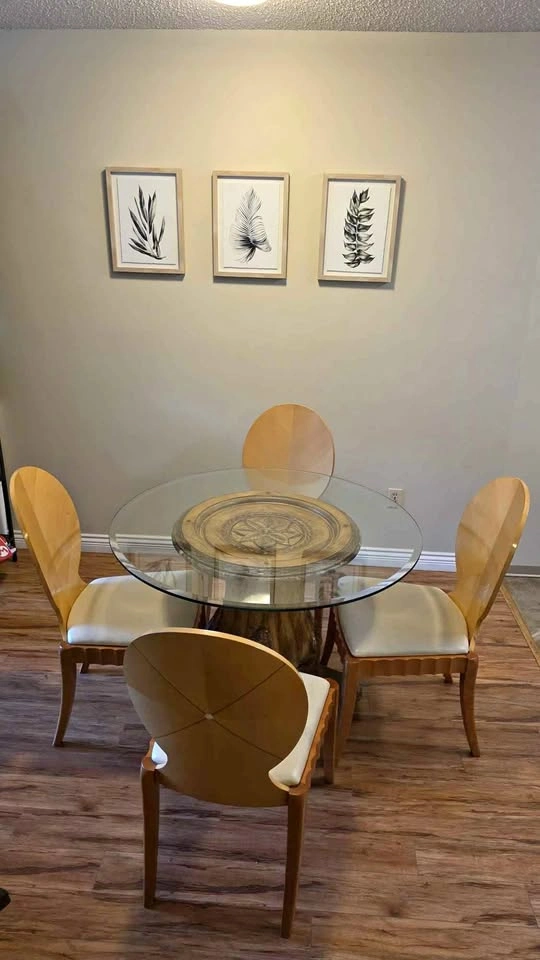 Vintage Round Glass & Wood Dining Table – 42"