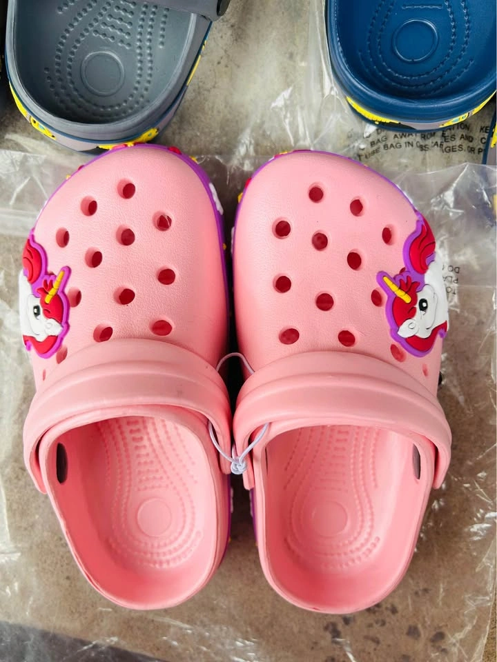 Kids Cartoon Clog Sandals - Non-Slip Water Shoes - photo 3