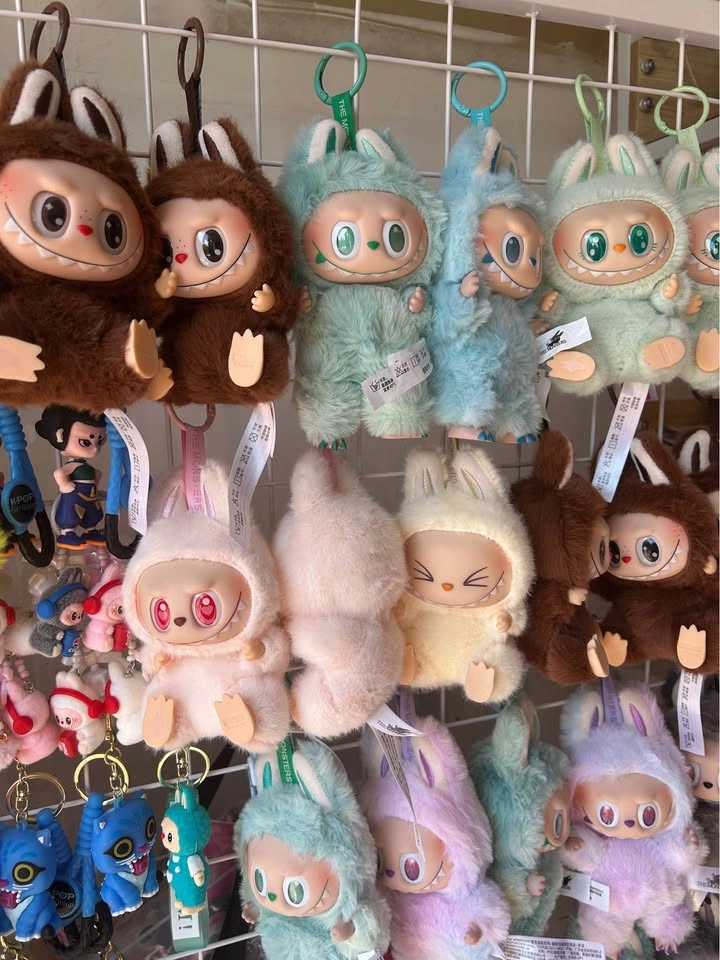 Cute Plush Keychains & Bag Charms - photo 3