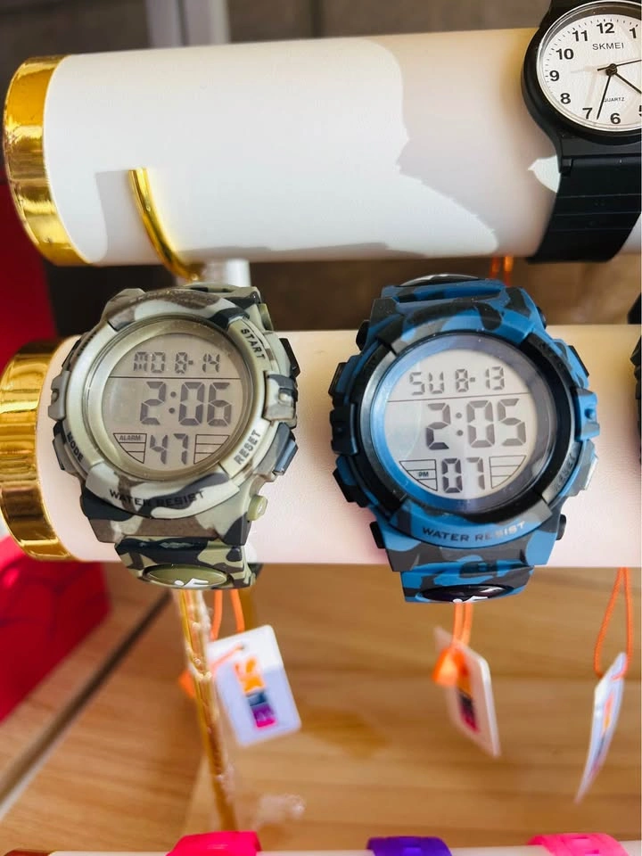 SKMEI Kids Sports Watch - photo 3