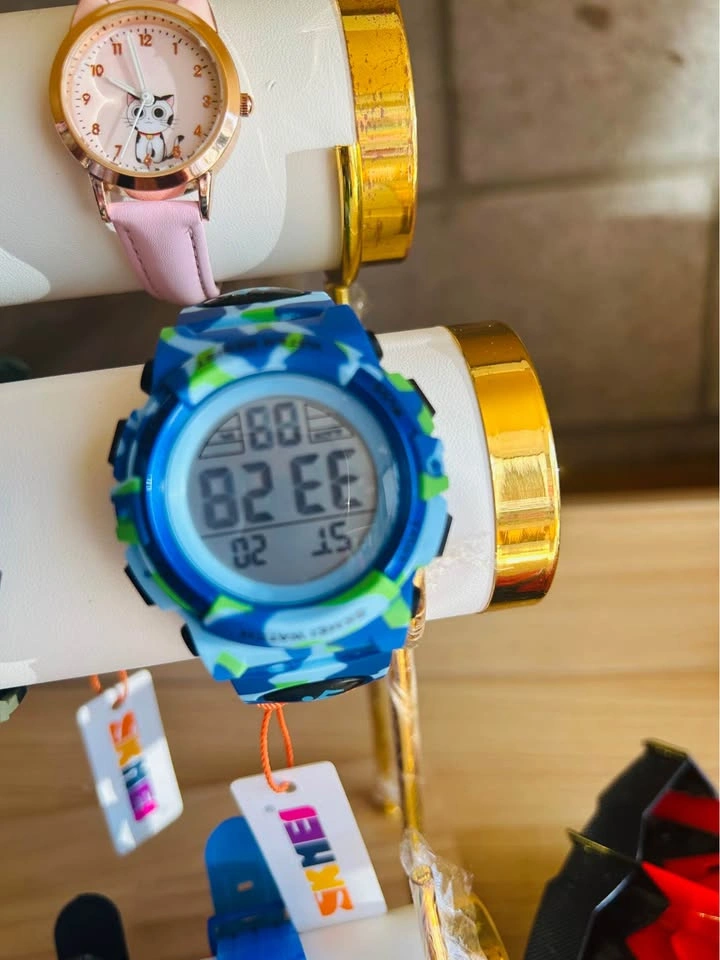SKMEI Kids Sports Watch - photo 4