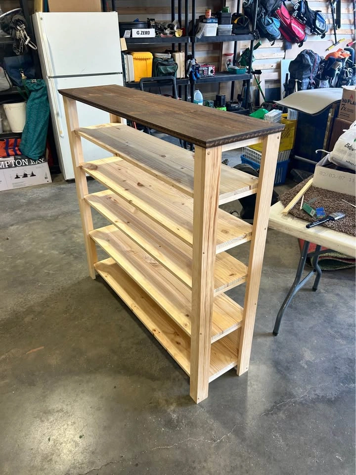 Custom Shoe Stand - photo 3