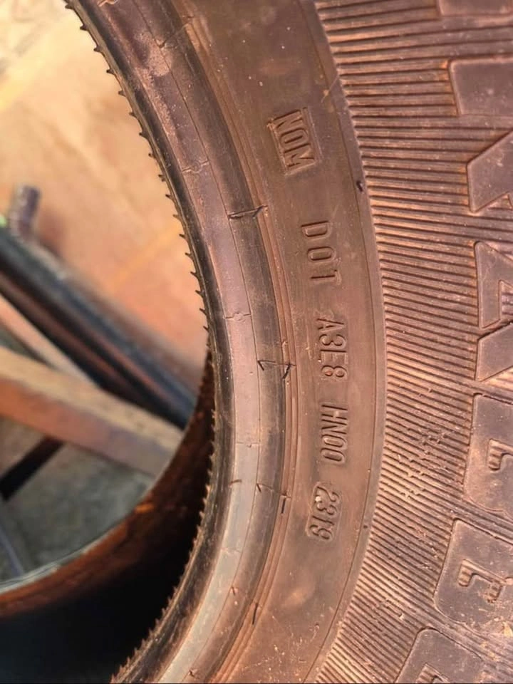 General Grabber 255/70 R17 Tires - photo 5