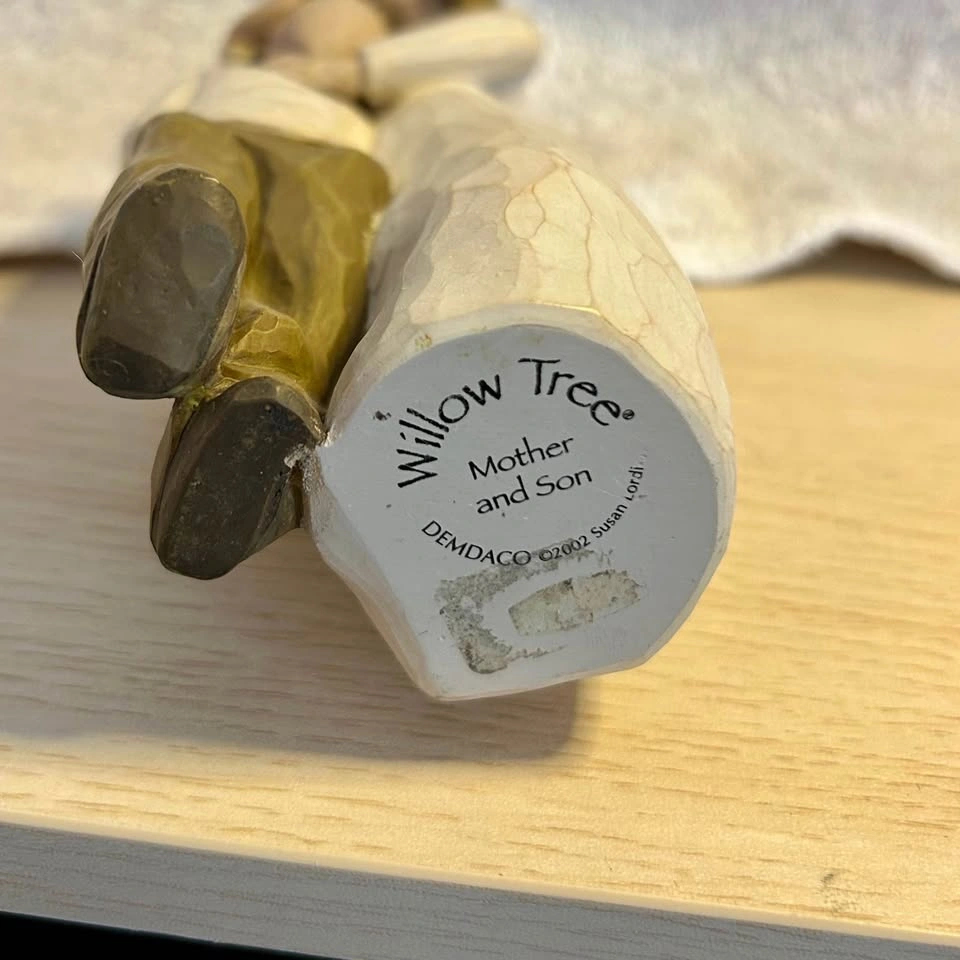 Willow Tree "Mother and Son" Figurine - photo 3