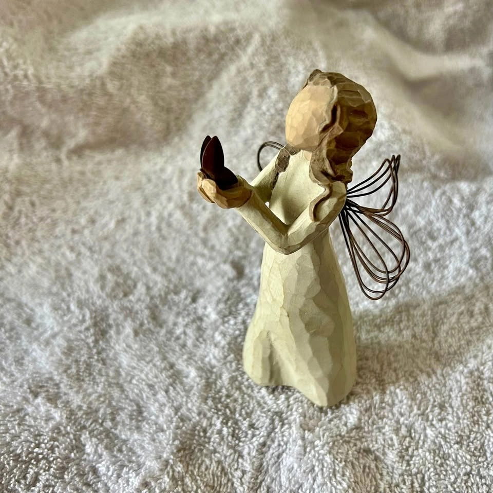 Willow Tree "Angel of Freedom" Figurine