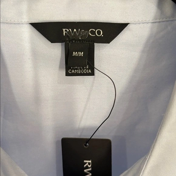 NEW Women's RW&CO Medium Ice Blue Stretch Cotton Button Up Shirt - photo 3