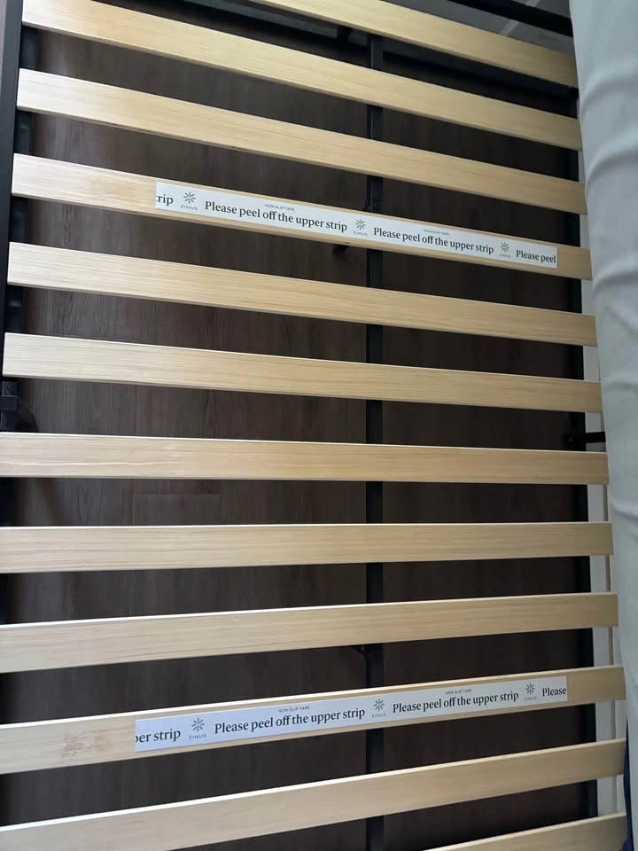 Full Size Bed Frame - Solid Metal & Wood Slats - photo 2