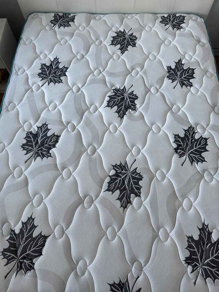 Queen Bed + Custom Comfort Mattress - photo 2