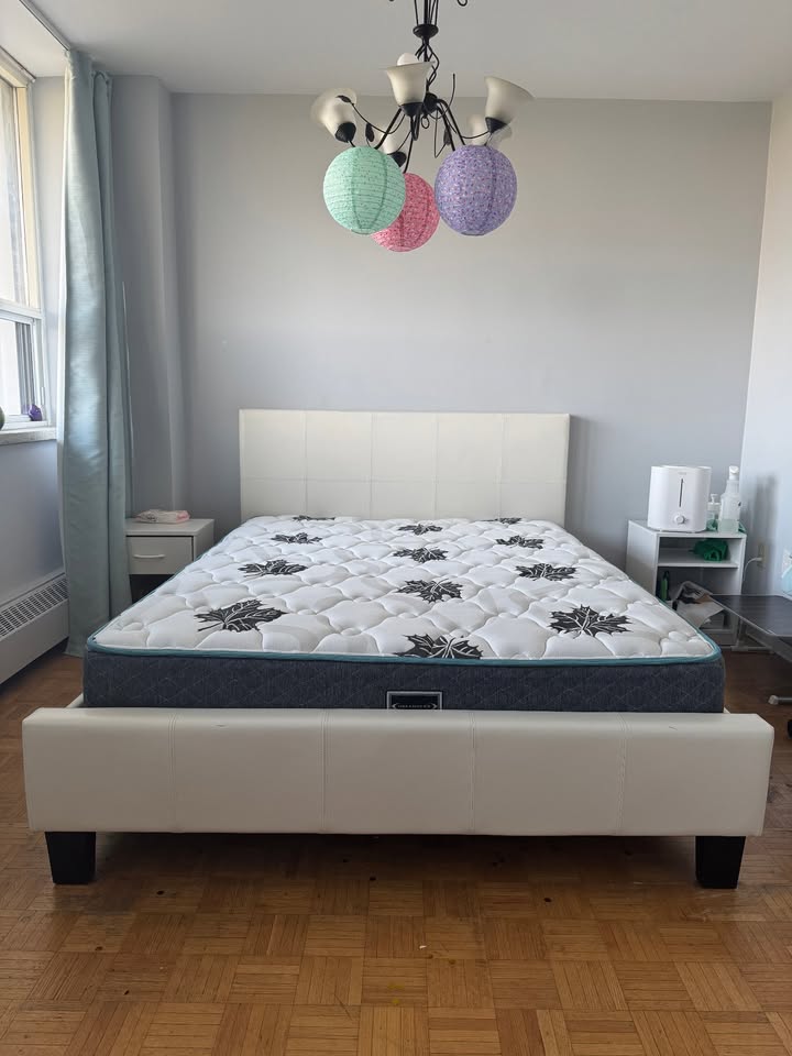 Queen Bed + Custom Comfort Mattress - photo 3