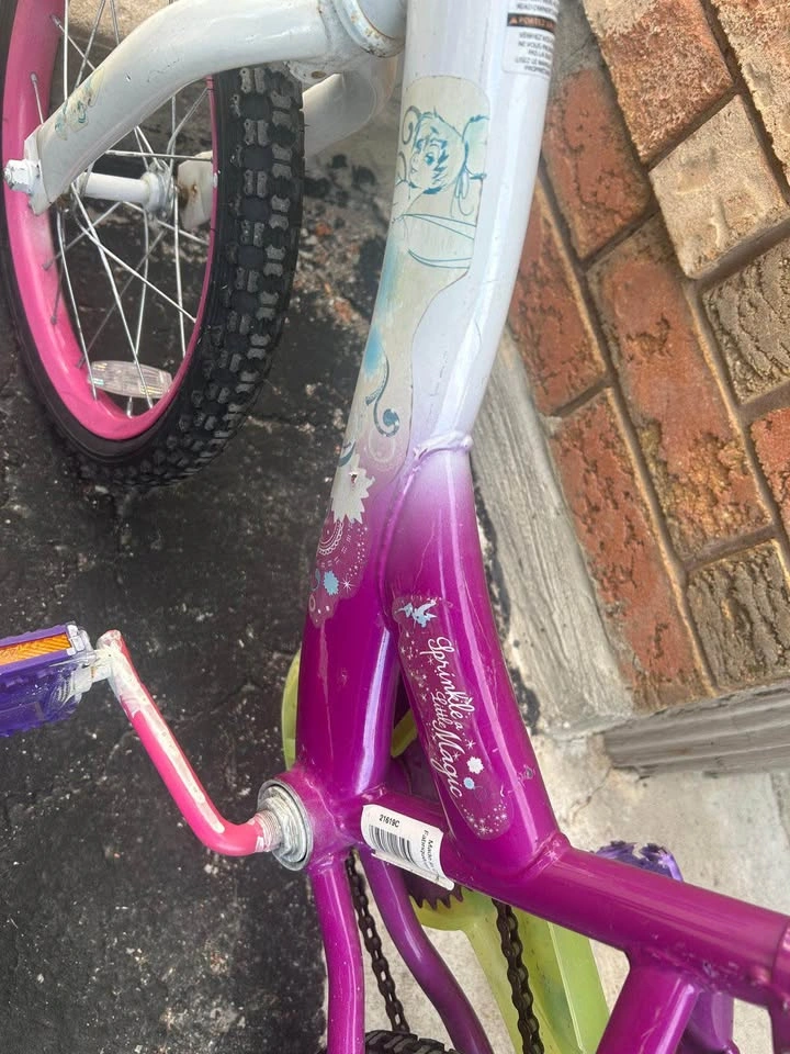 16 inch Girls bike - photo 2