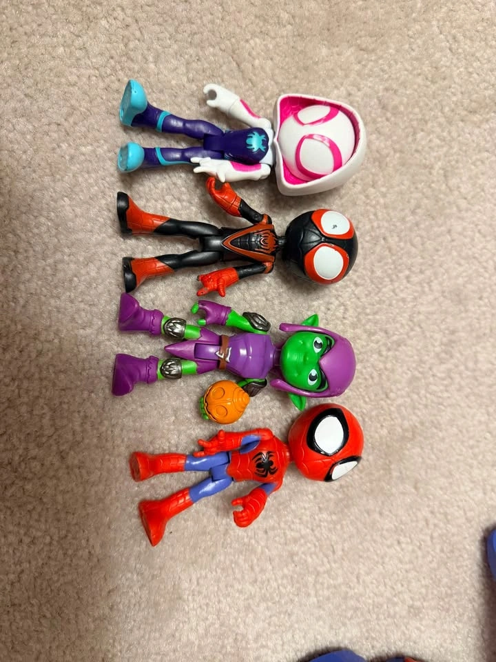Spidey and His Amazing Friends Web Crawler Toy - photo 3