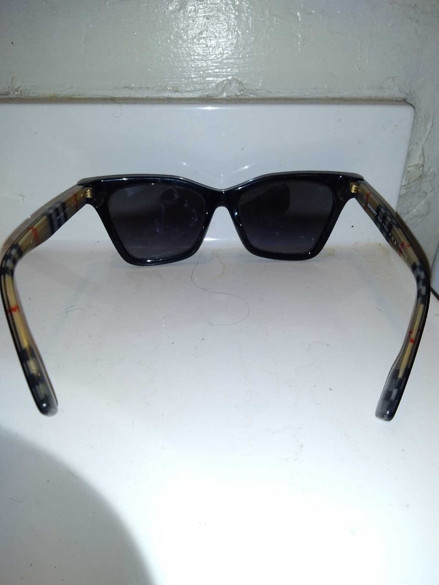 Burberry Glasses - Cat Eye, Black Frame - photo 3