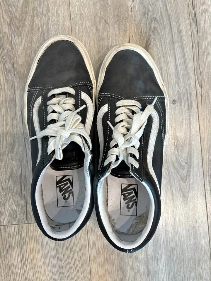 VANS Old Skool (9.5)