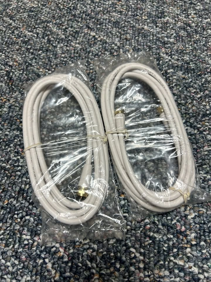 Bulk Cables & Chargers Lot: Ethernet, VGA, RCA, Laptop Power Bri - photo 2