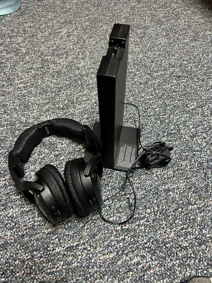 Sony MDR-RF985RK Wireless Headphones - photo 2