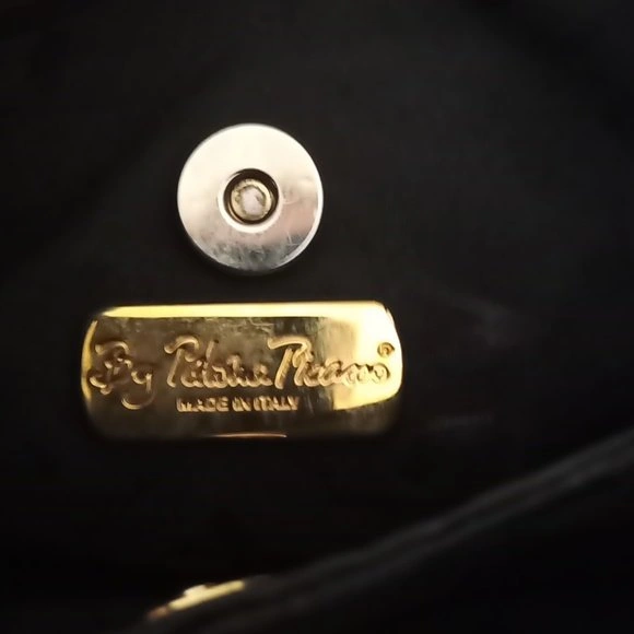 Vintage Black Paloma Picasso Italian Leather Shoulder Bag with G - photo 5