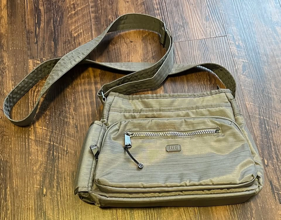 Lug Crossbody Travel Bag - photo 2