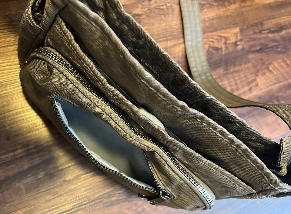 Lug Crossbody Travel Bag - photo 5