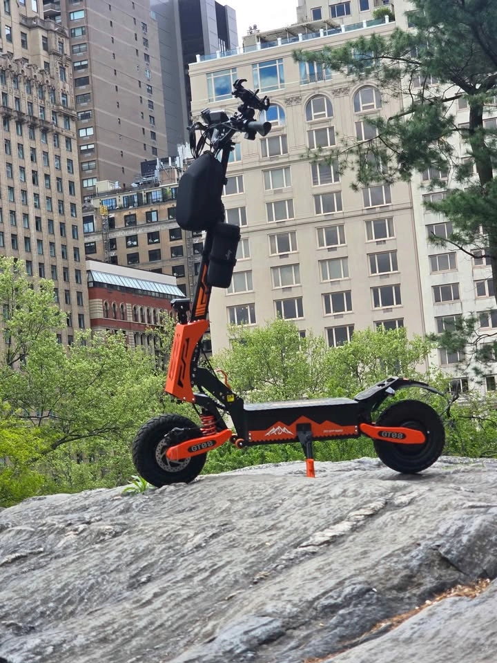 Powerful 5600W Electric Scooter - Stop Overpaying for Ubers! - photo 2