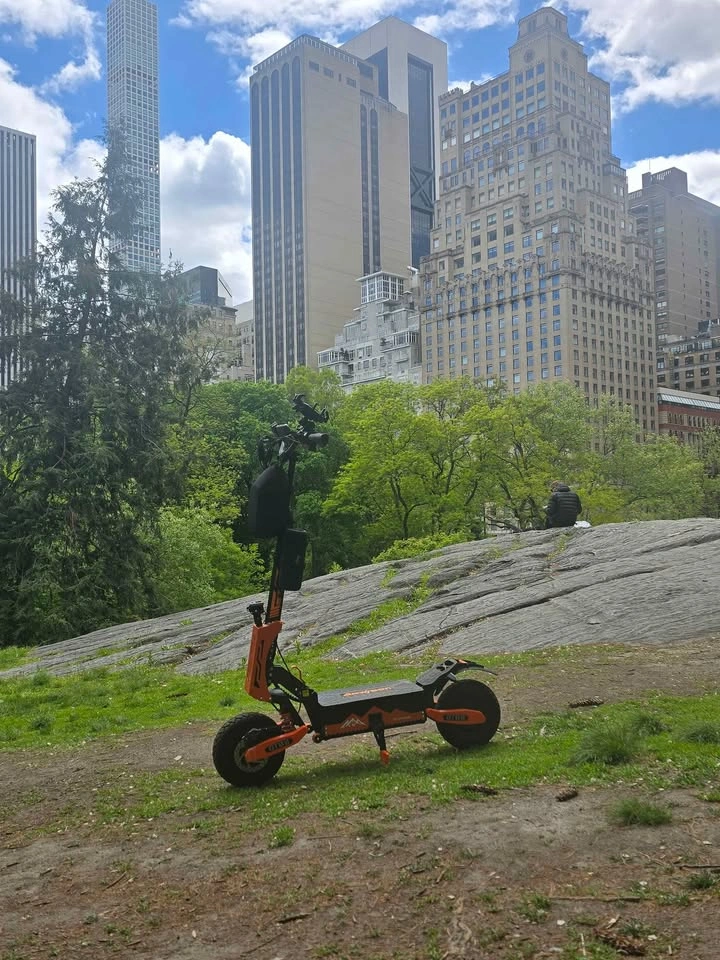 Powerful 5600W Electric Scooter - Stop Overpaying for Ubers! - photo 5