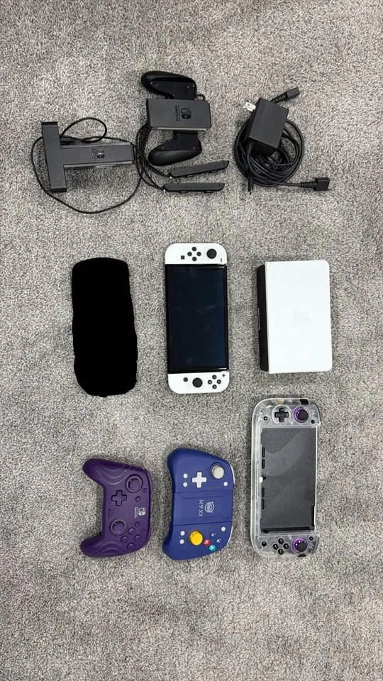 Trade/Sell Switch OLED + Accessories - photo 2