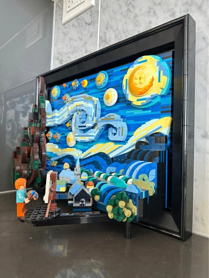 LEGO Starry Night Van Gogh Set #21333 Assembled, includes box an - photo 4