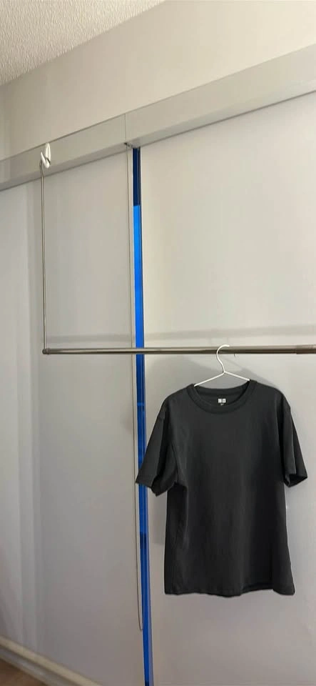 Extendable Clothes Hanging Rod - photo 2