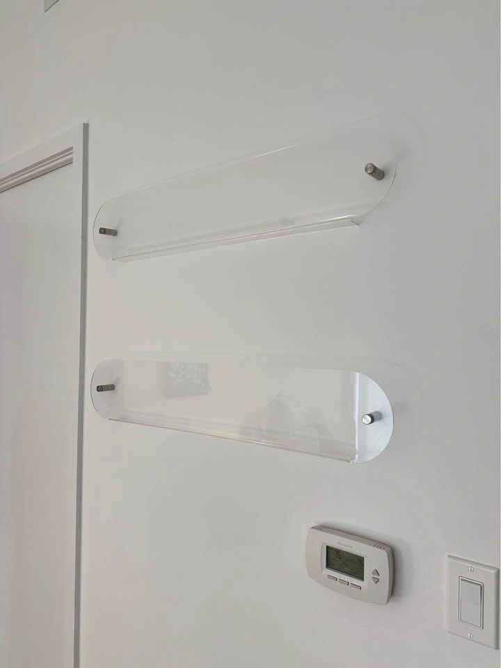 Clear acrylic shelves (set of 3) - photo 3
