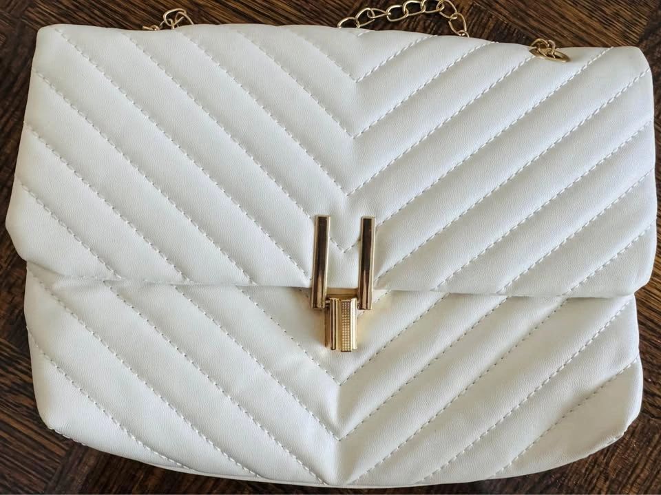 White Purse - photo 3
